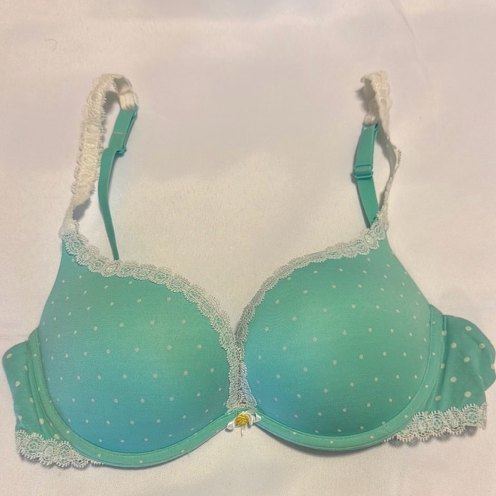 Victoria Secret Padded Bra